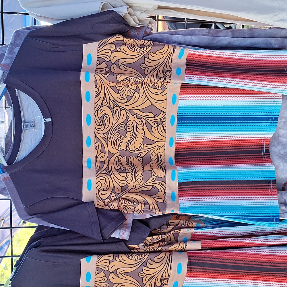 NWT Short sleeve Patterned Top